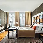 Hotel Bristol Tradition And Luxury