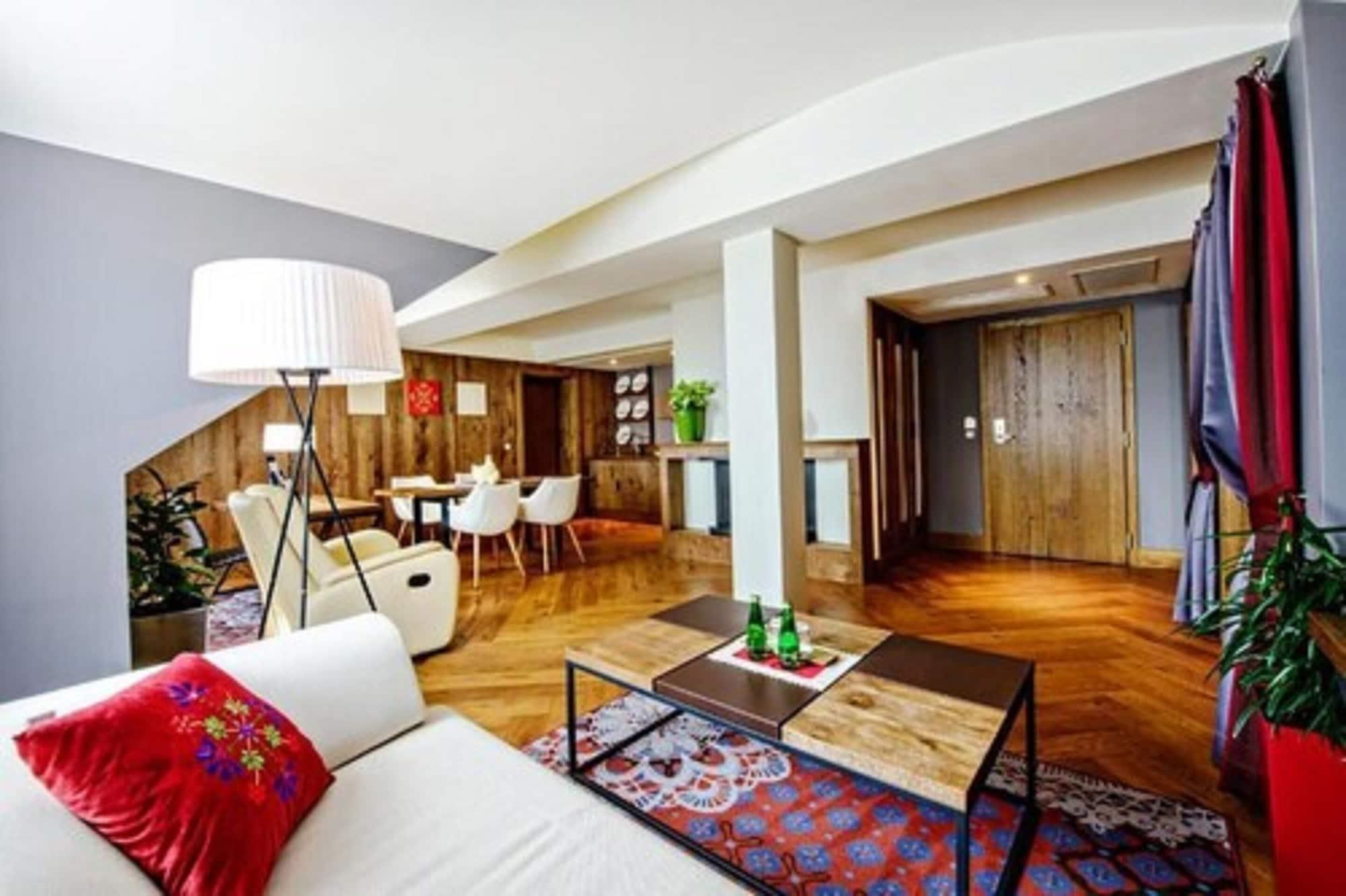 Hotel Bristol Tradition And Luxury 5*
