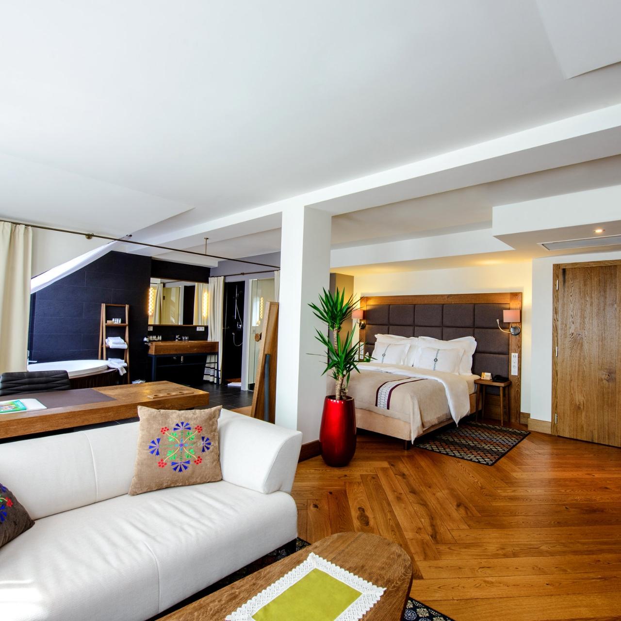Bristol Tradition And Luxury