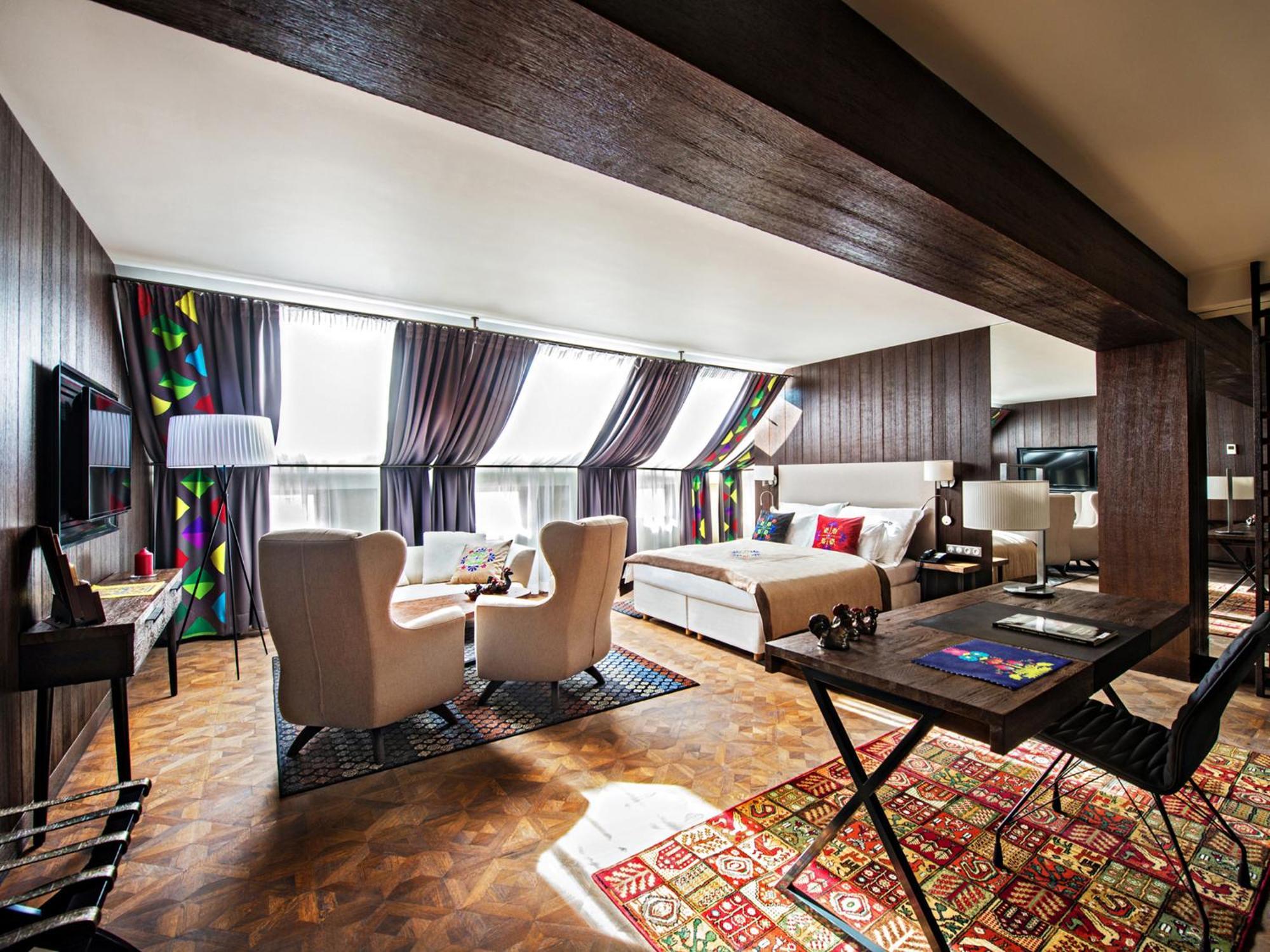 Bristol Tradition And Luxury Hotel